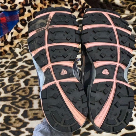 Nike - Picture 2 of 2